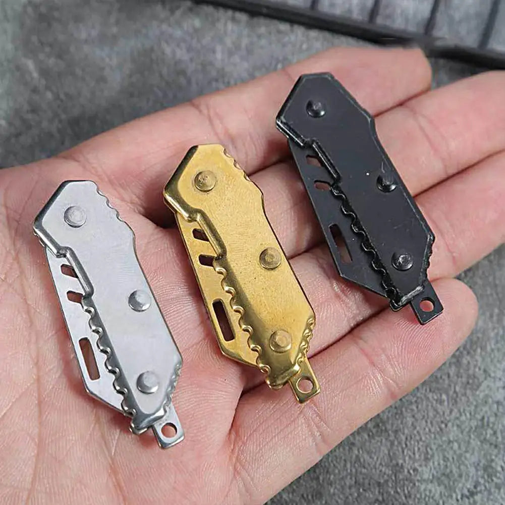 Pocket Knife Mini Knife Unboxing Mini Knife Keychain Hanging Multi Tools Knife Emergency Survival Tool Camping Equipment CMBs Fishing and Outdoor Gear